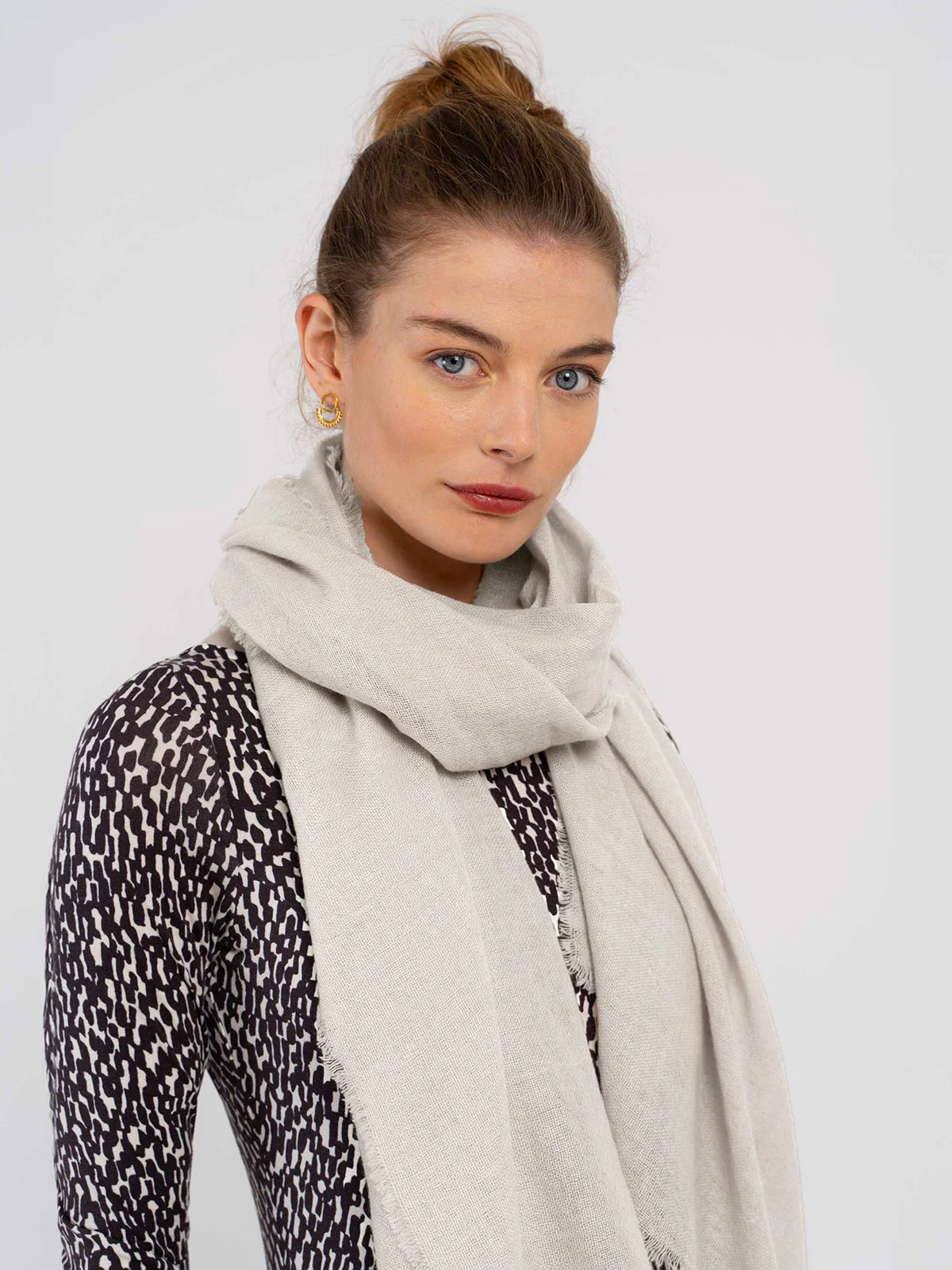 Cashmere Gauze Stole - Image 87