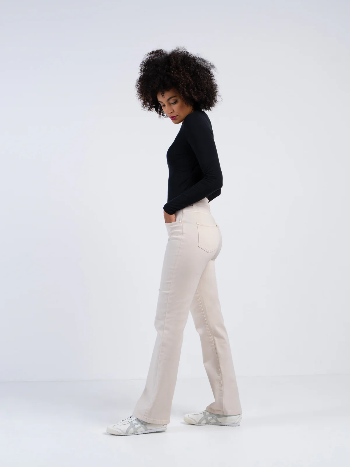 Darla Comfort Stretch Bootcut Jeans - Image 17