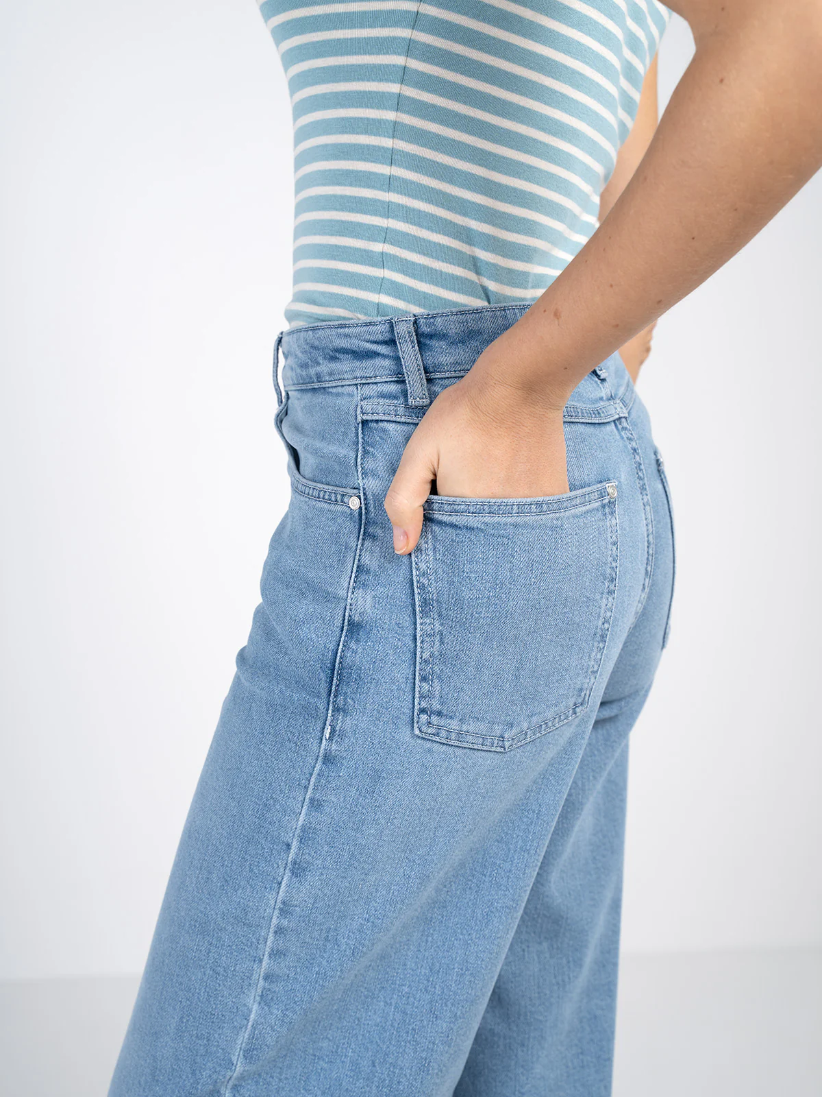 Darla Wide Leg Jeans - Image 5