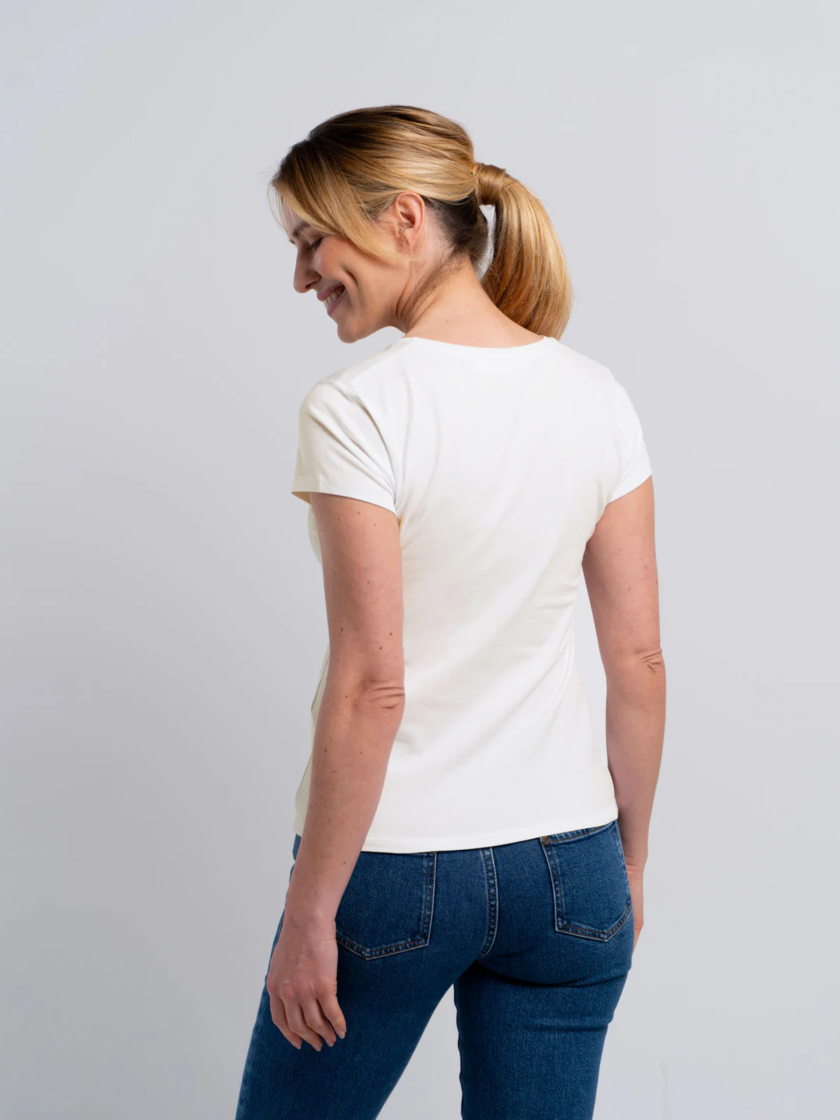 Everyday Cotton V Neck - Image 43