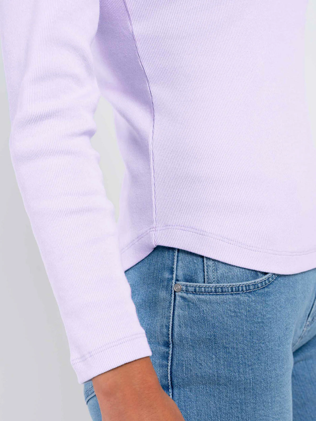 Long Sleeve Cotton Rib V - Image 31
