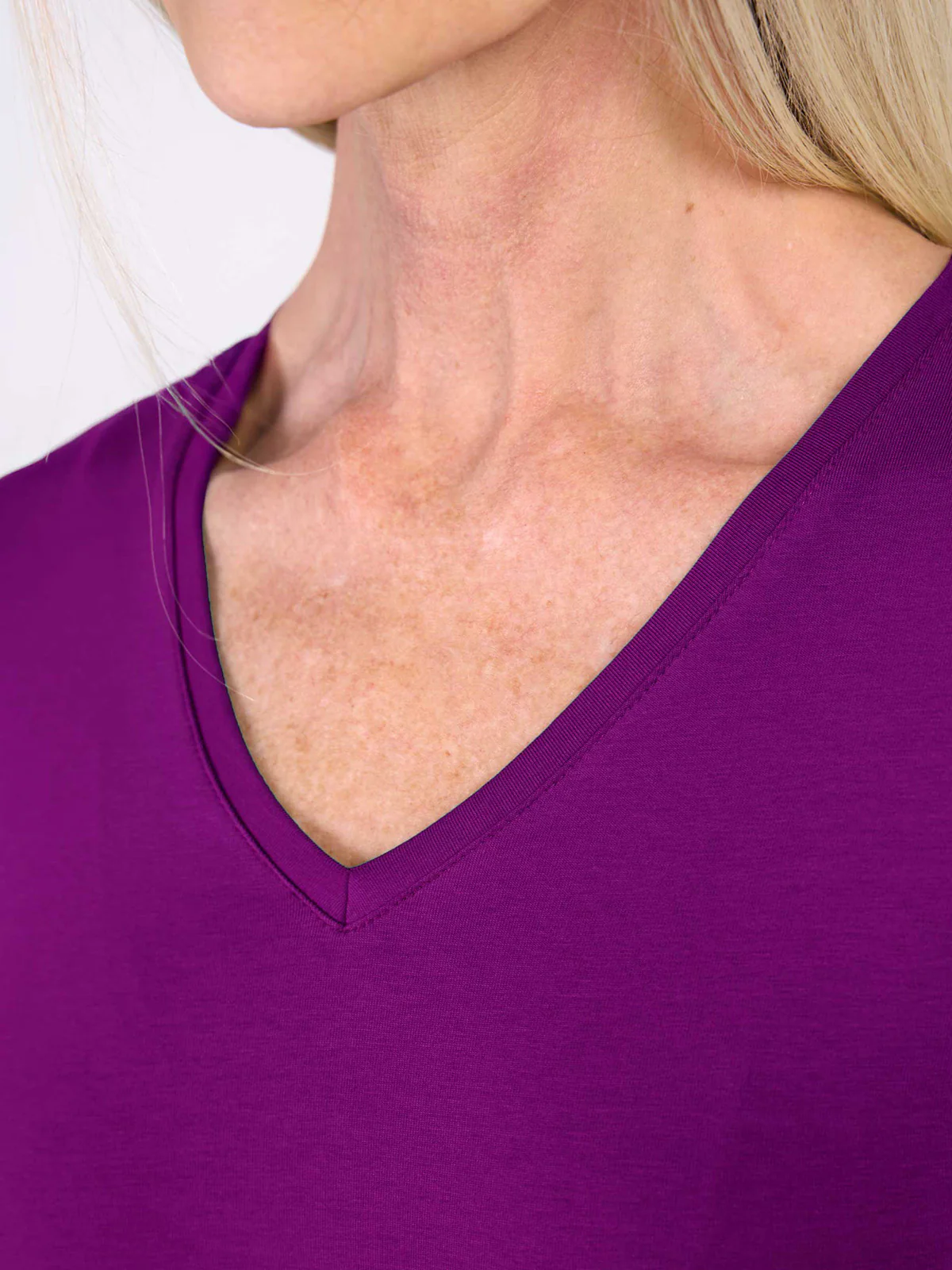 Long Sleeve Everyday V Neck - Image 3