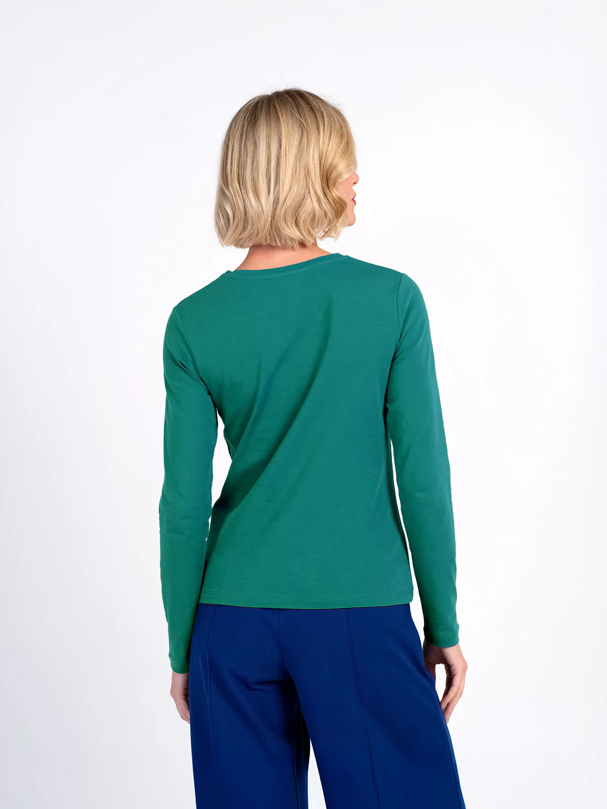 Long Sleeve Everyday V Neck - Image 6