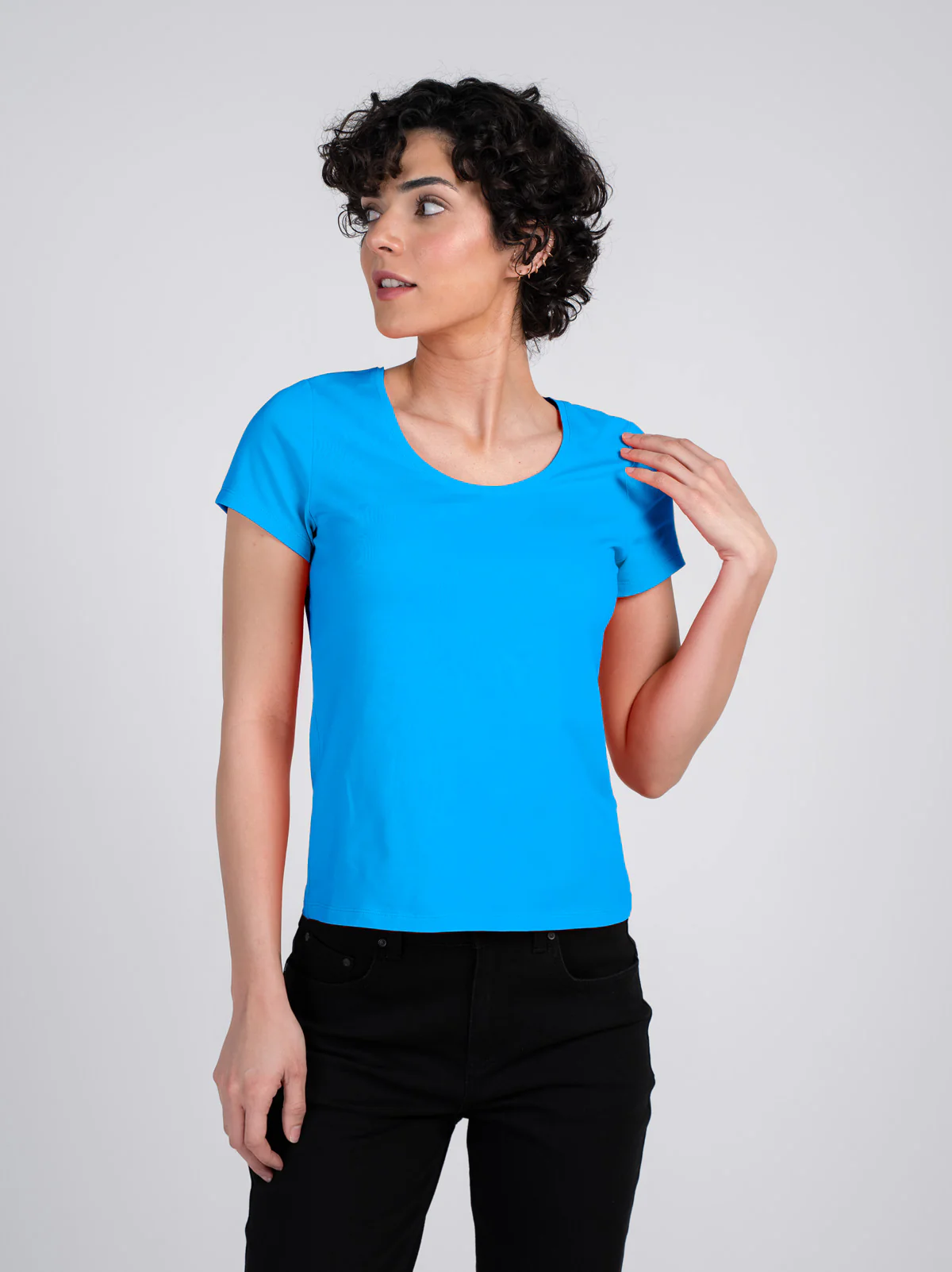 Short Sleeve Everyday Scoop Neck T-Shirt - Image 11