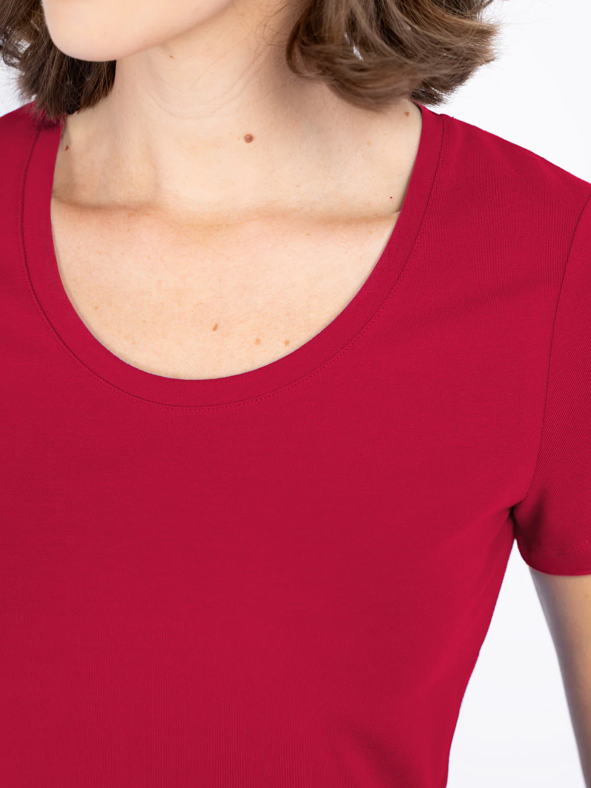 Short Sleeve Everyday Scoop Neck T-Shirt - Image 17