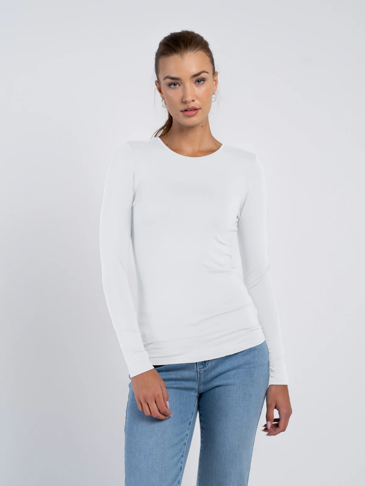 Silky Crew Neck - Image 20