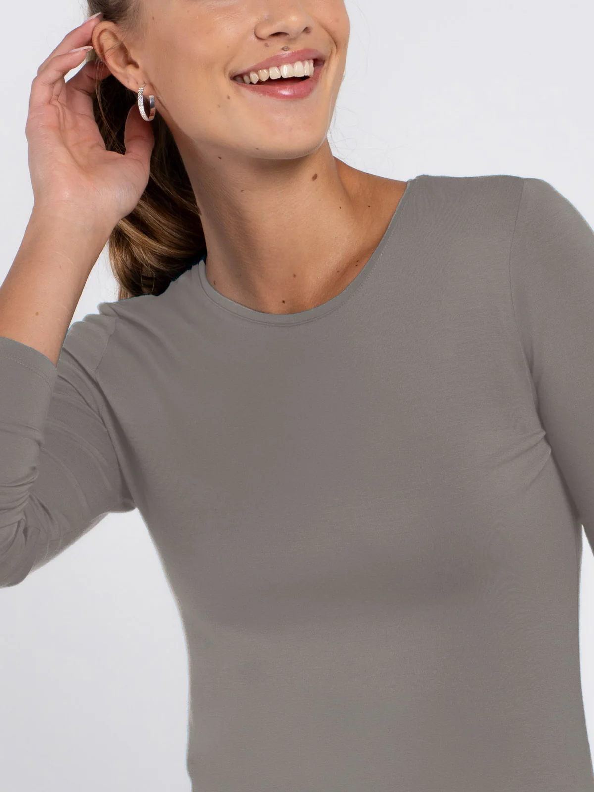 Silky Crew Neck - Image 71