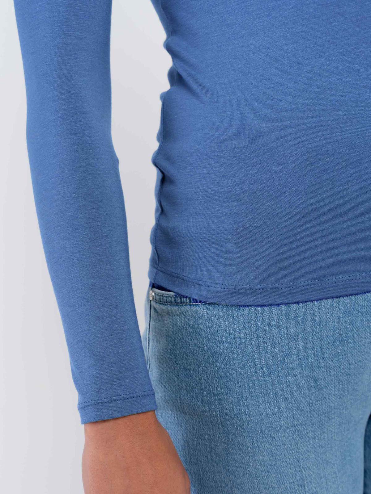 Silky Roll Neck - Image 45