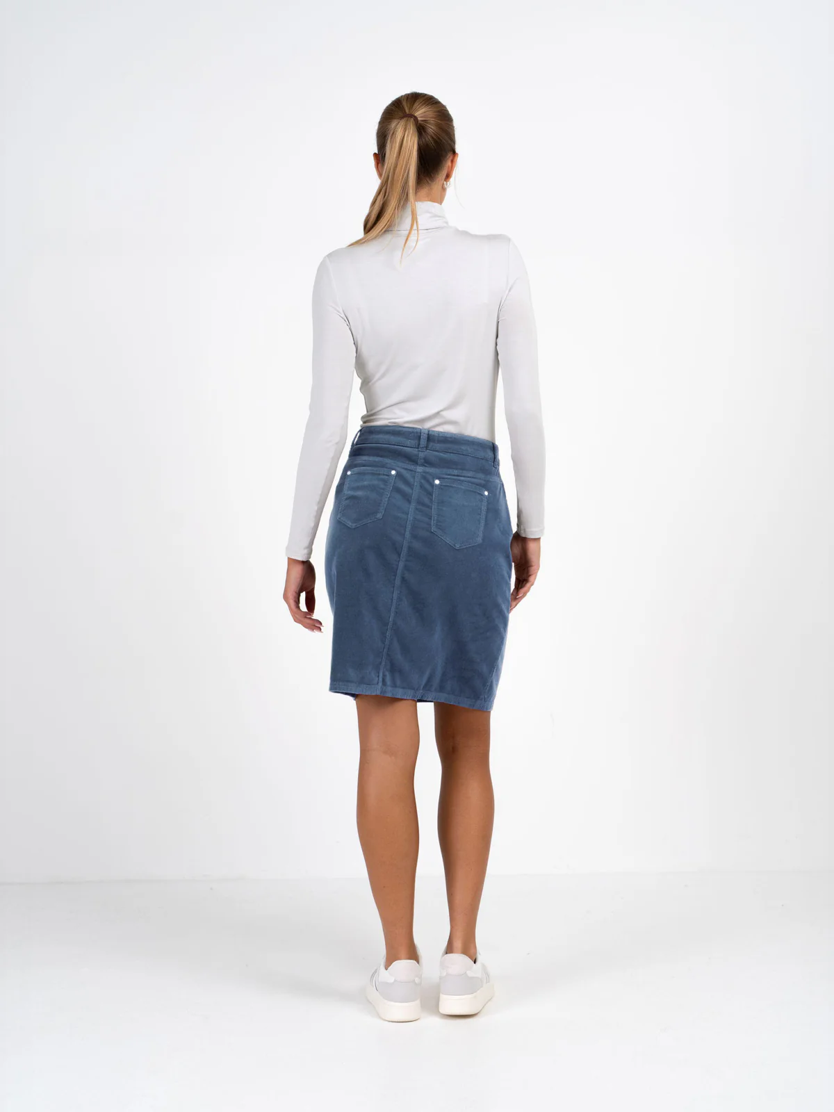 Silky Roll Neck - Image 75