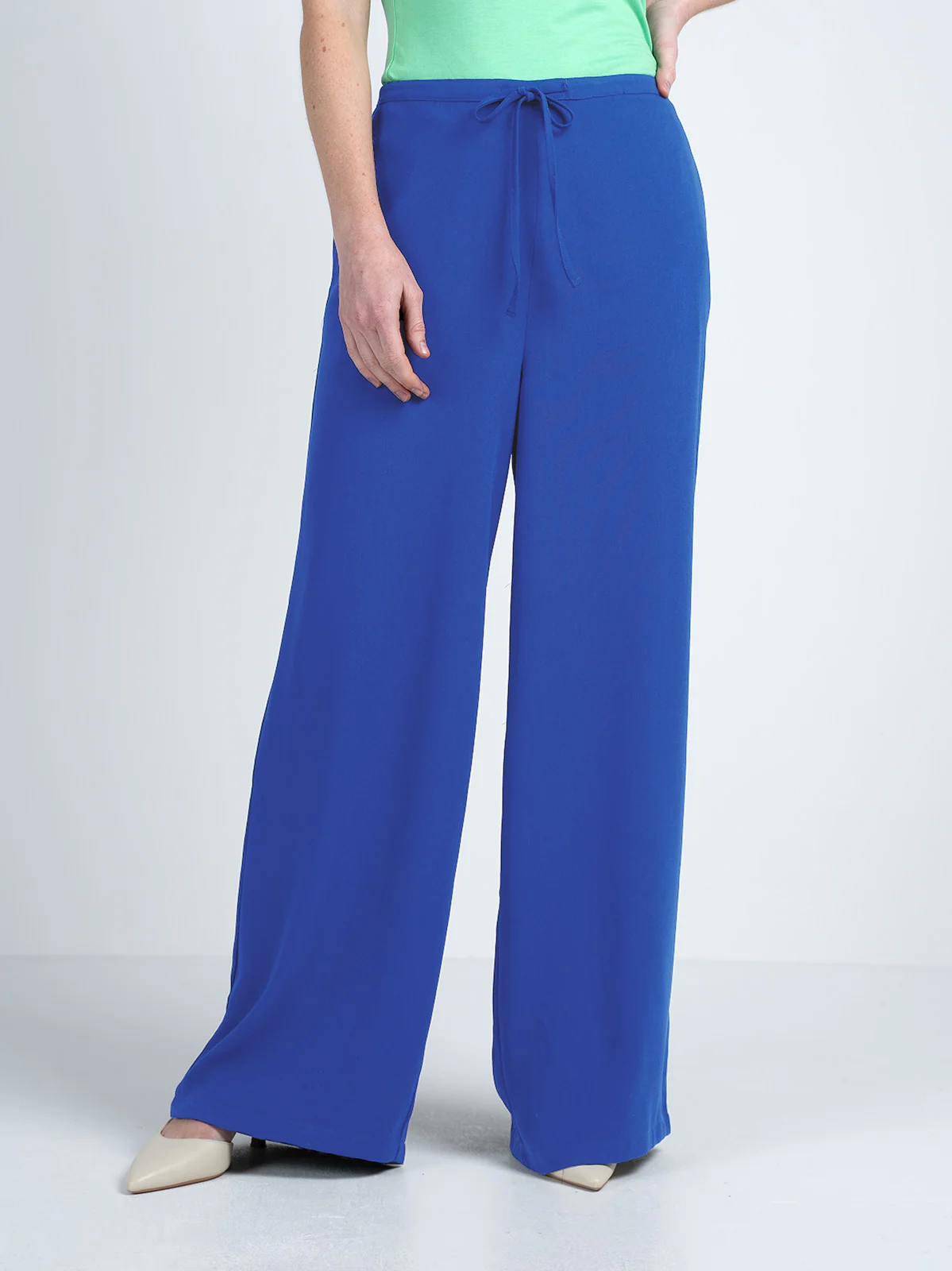 Soft Tailored Wide Leg Trouser - Image 4